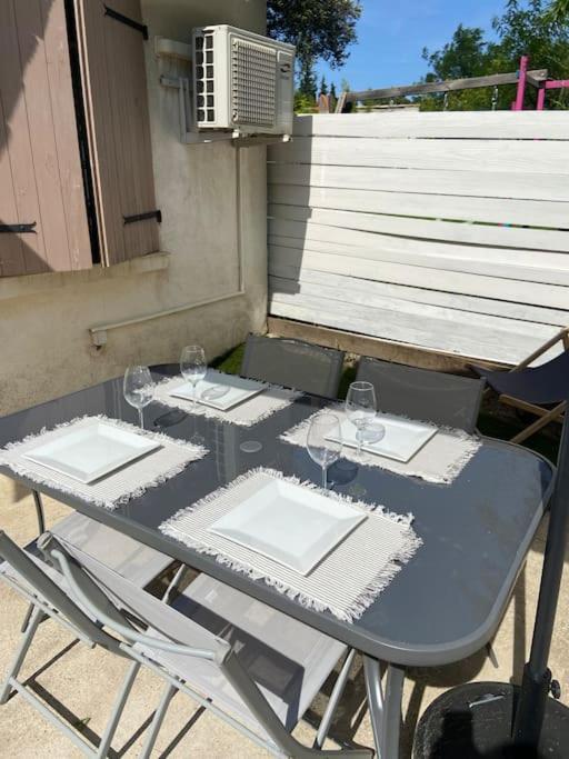Petit Mas En Provence Villa Tarascon Exterior photo
